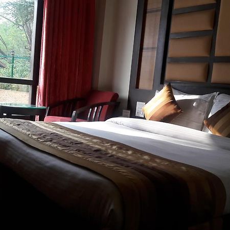Hotel Southgate Shimla Exterior foto
